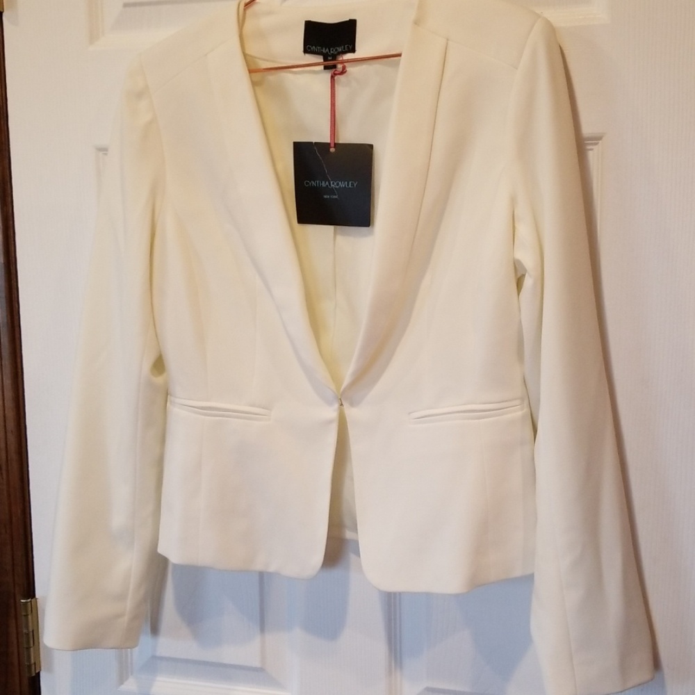 Cynthia Rowley cream blazer.